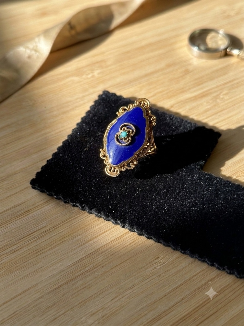 Gold-Tone Blue Enamel Vintage-Style Ring